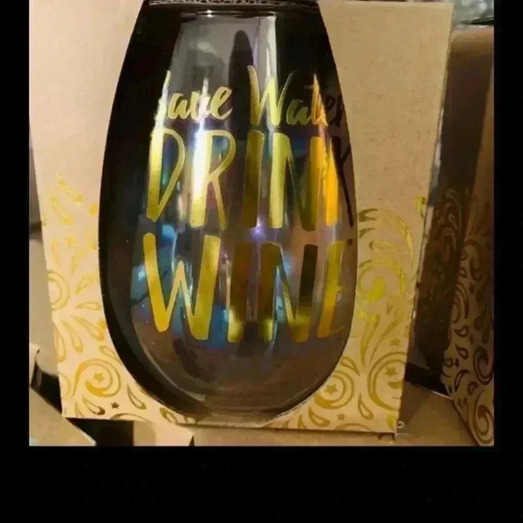 1 Wit & Whimsy Stemless Wine Glass (30oz) NIB - Picture 1 of 3